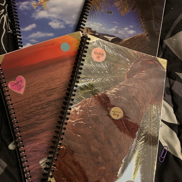 Notebooks - Picture 2 of 6